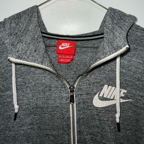 Nike Zip Up - Picture 2 of 3